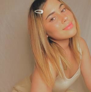 Meet your Posher, Rebeca